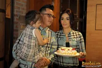 Foto Ussy Sulistiawaty