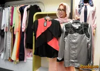 Foto Ussy Sulistiawaty