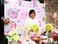 Foto Ussy Sulistiawaty