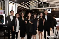 Foto Ussy Sulistiawaty