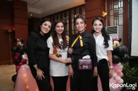 Foto Ussy Sulistiawaty