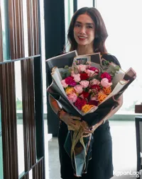 Foto Ussy Sulistiawaty