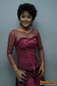 Foto Uut Permatasari