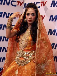 Foto Uut Permatasari