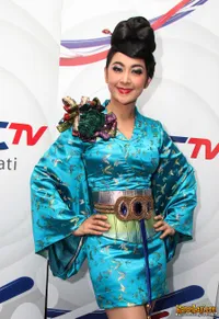 Foto Uut Permatasari