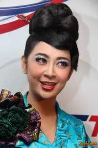 Foto Uut Permatasari