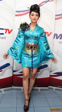 Foto Uut Permatasari