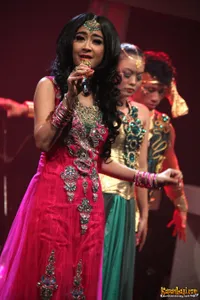 Foto Uut Permatasari