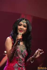 Foto Uut Permatasari