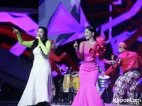 Foto Uut Permatasari