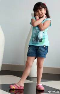 Foto Velove Putri Meyer