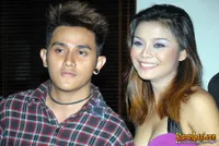 Foto Vicky Nitinegoro