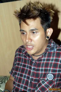 Foto Vicky Nitinegoro