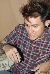 Foto Vicky Nitinegoro