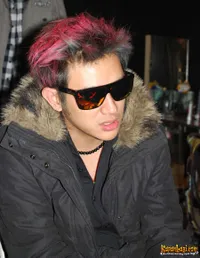 Foto Vicky Nitinegoro