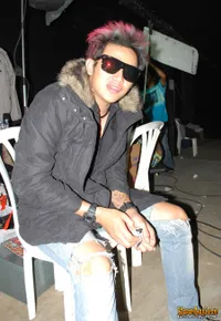 Foto Vicky Nitinegoro