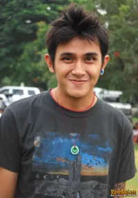 Foto Vicky Nitinegoro