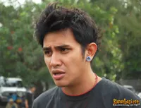 Foto Vicky Nitinegoro