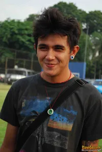 Foto Vicky Nitinegoro