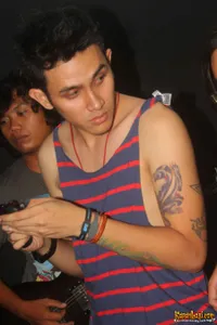 Foto Vicky Nitinegoro