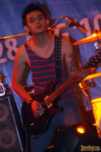 Foto Vicky Nitinegoro