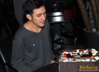 Foto Vicky Nitinegoro