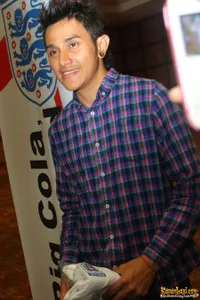 Foto Vicky Nitinegoro