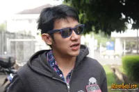 Foto Vicky Nitinegoro