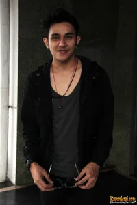 Foto Vicky Nitinegoro