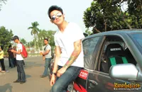 Foto Vicky Nitinegoro