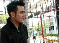 Foto Vicky Nitinegoro