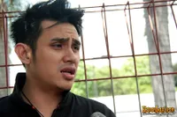 Foto Vicky Nitinegoro