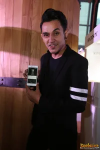 Foto Vicky Nitinegoro