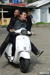 Foto Vicky Nitinegoro