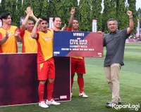 Foto Vicky Nitinegoro