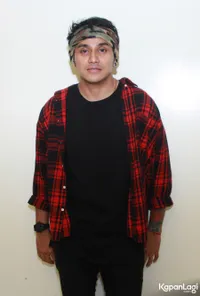 Foto Vicky Nitinegoro