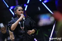 Foto Vina Panduwinata