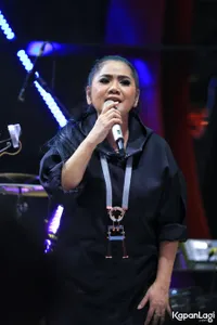 Foto Vina Panduwinata