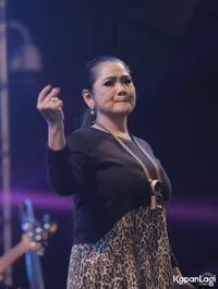 Foto Vina Panduwinata