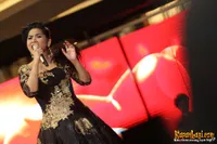 Foto Vina Panduwinata