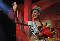 Foto Whulandary Herman