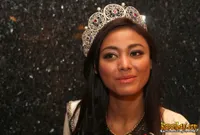 Foto Whulandary Herman