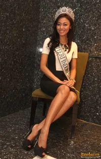 Foto Whulandary Herman