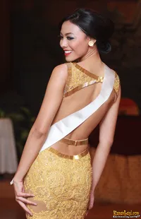 Foto Whulandary Herman