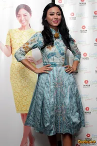 Foto Whulandary Herman