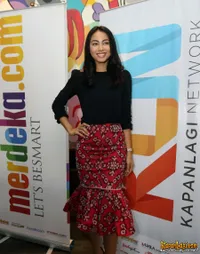 Foto Whulandary Herman