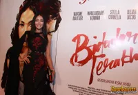 Foto Whulandary Herman