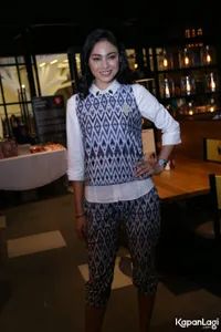 Foto Whulandary Herman