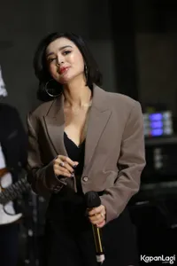 Foto Wika Salim