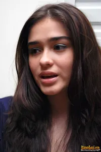 Foto Yasmine Wildblood